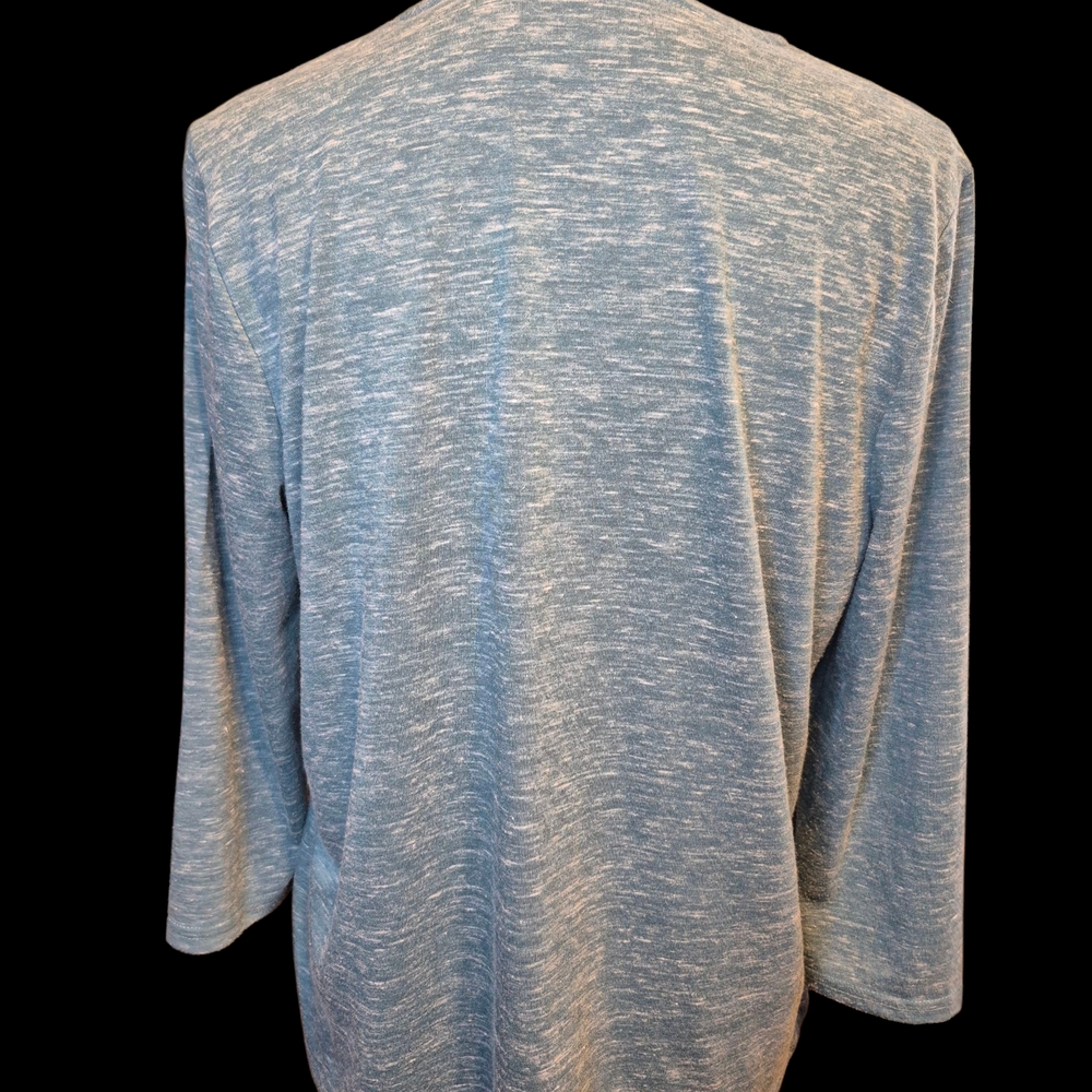 Hasting and Smith Teal  V-Neck Knit Blouse with Embellished Buttons - Picture 4 of 5